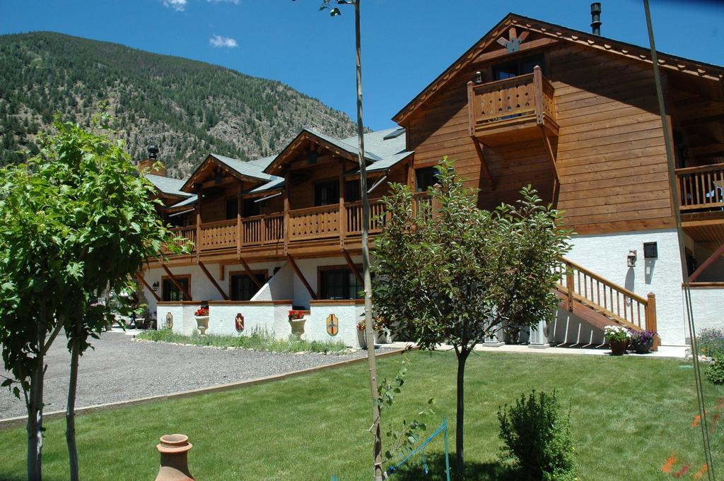 Hotel Chateau Chamonix Georgetown Buitenkant foto