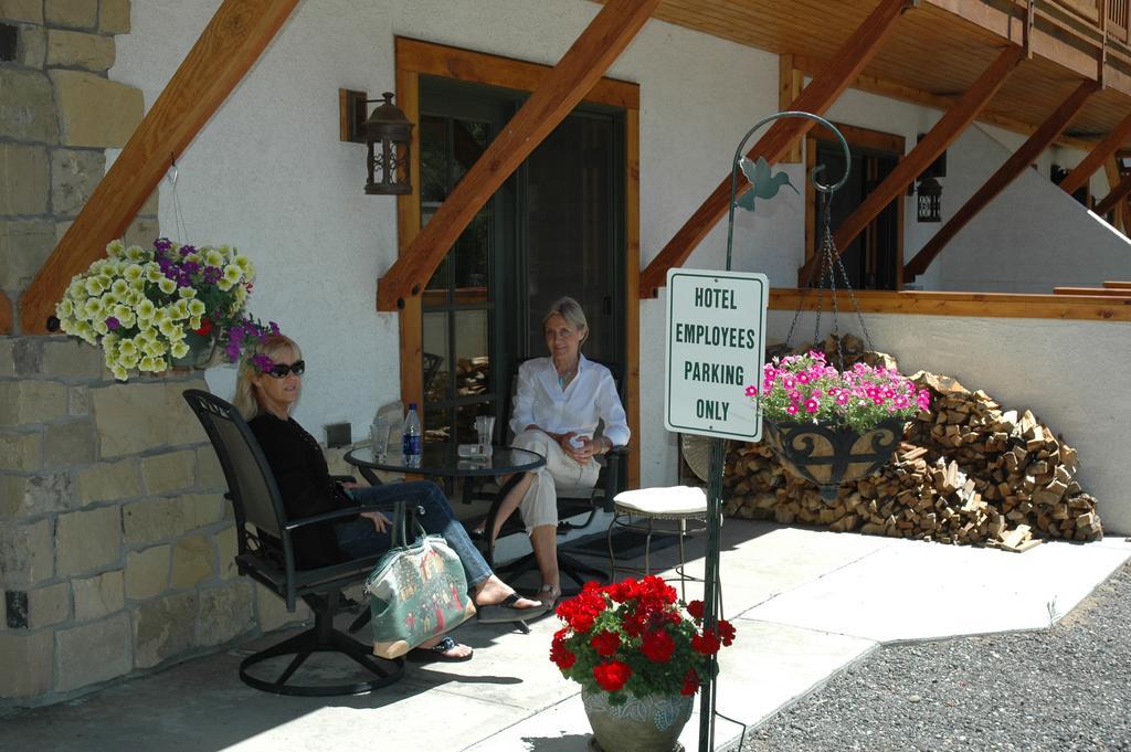Hotel Chateau Chamonix Georgetown Buitenkant foto