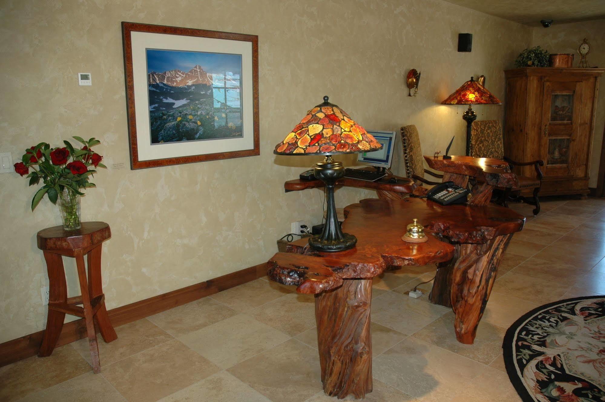 Hotel Chateau Chamonix Georgetown Buitenkant foto